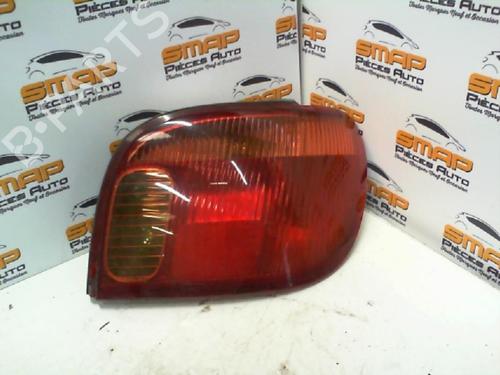 Używane Lampa tylna prawa TOYOTA YARIS (_P1_) 1.0 (SCP10_, SCP10R) (65 hp) 19896080