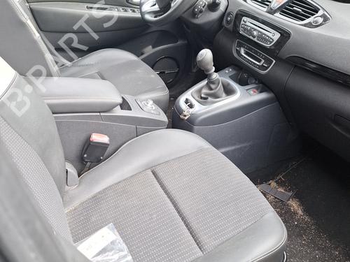 Right taillight RENAULT SCÉNIC III (JZ0/1_) 1.5 dCi | BP19879998C35