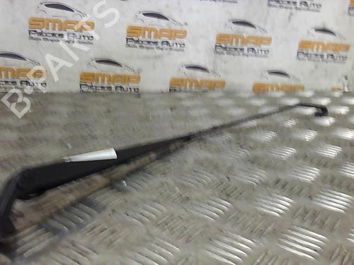 Used Front windshield wiper arm SUZUKI SWIFT III (MZ, EZ) [2005-2025]  19884633