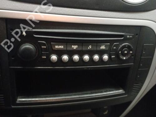 Used Radio CITROËN C3 I (FC_, FN_) 1.4 HDi (68 hp) 23774190