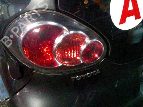 Venstre Baklys TOYOTA AYGO (_B1_) 1.0 (KGB10_, KGB10R) (68 hp) 19898624