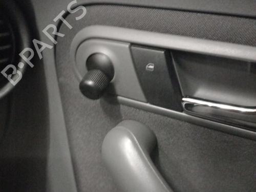 Used Right front window switch SEAT IBIZA III (6L1) 1.9 TDI (100 hp) 23904715