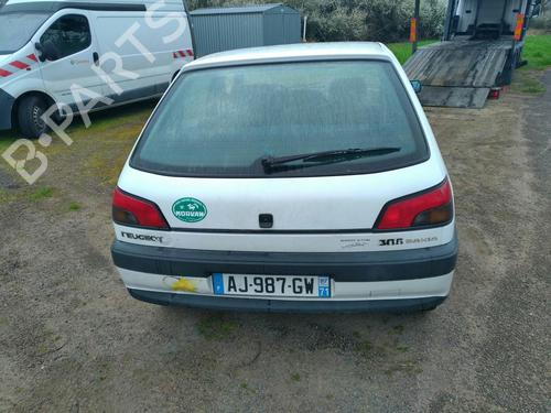 Højre forlygte PEUGEOT 306 Hatchback (7A, 7C, N3, N5) 1.1 | BP19882474C29 