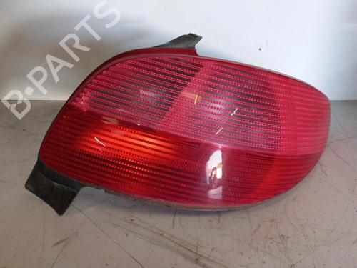 Højre baglygte PEUGEOT 206 Hatchback (2A/C) 1.1 i (60 hp) 26526534