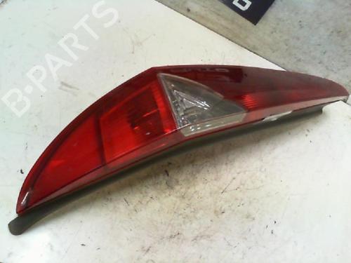 Używane Lampa tylna lewa FIAT PUNTO (188_) 1.2 60 (188.030, .050, .130, .150, .230, .250) (60 hp) 21974895