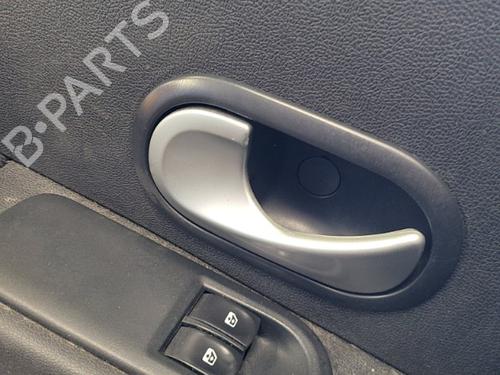 Used Front left interior door handle RENAULT CLIO III (BR0/1, CR0/1) 1.2 16V (BR0P, CR0P) (101 hp) 19885327