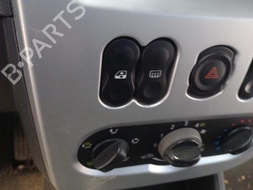 Used Left front window switch Left front window switch DACIA SANDERO 1.5 dCi (68 hp) 31833374 31833374
