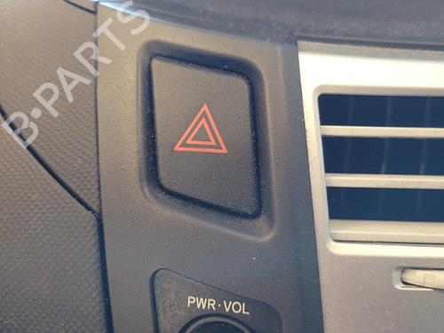 Advarselsbryter TOYOTA YARIS (_P9_) 1.3 VVT-i (SCP90_, SCP90R) (87 hp) 20318985