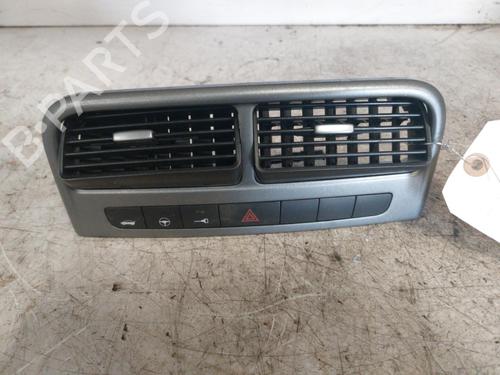 Used Warning switch Warning switch FIAT GRANDE PUNTO (199_) [2005-2026] 21983097 21983097