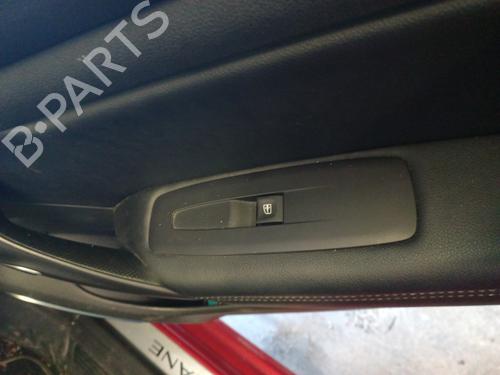 Høyre Foran elrute bryter RENAULT MEGANE IV Hatchback (B9A/M/N_) 1.2 TCe 130 (B9MR) (130 hp) 25595134