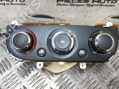Used Climate control RENAULT CLIO IV (BH_) 0.9 TCe 90 (BHNF, BHMA, BHMH, BHJK, BHJR) (90 hp) 19882922