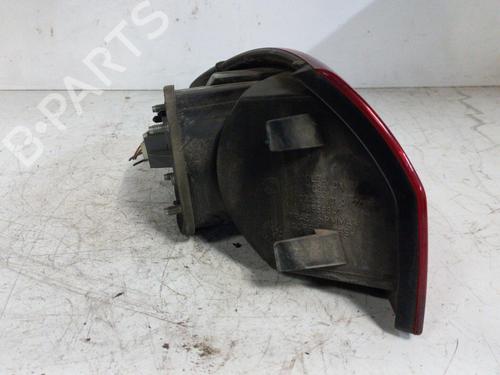 Right taillight ALFA ROMEO 147 (937_) 1.9 JTDM 8V (937.AXD1A, 937.AXU1A, 937.BXU1A) | BP21981585C35 