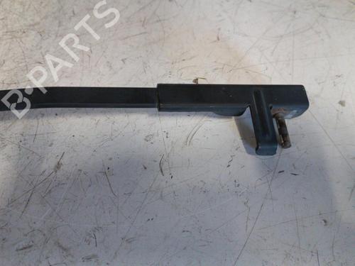 Used Front windshield wiper arm RENAULT MODUS / GRAND MODUS (F/JP0_) 1.5 dCi (FP0F, JP0F) (86 hp) 19897833