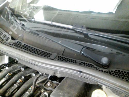 Used Front windshield wiper arm PEUGEOT 208 I (CA_, CC_) 1.0 VTi (68 hp) 19899349