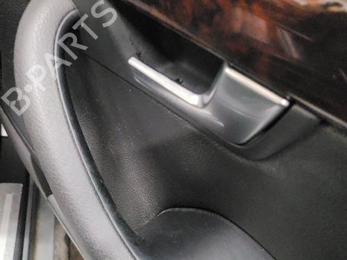 Høyre foran invendig håndtak AUDI A4 B7 Avant (8ED) 3.0 TDI quattro (204 hp) 23777052