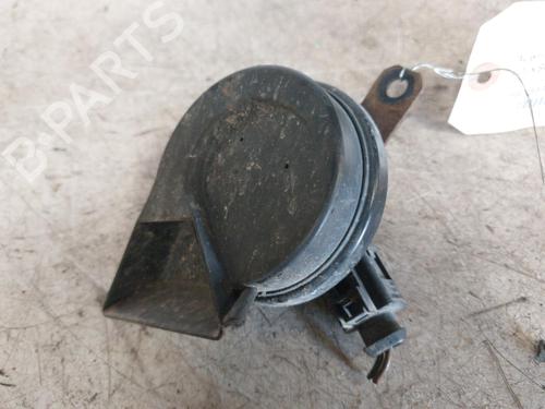 Used Horn VW POLO (9N_, 9A_) 1.2 12V (64 hp) 19893017