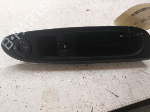 Right front window switch RENAULT CLIO II (BB_, CB_)  | BP19893994I26 