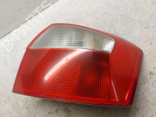Høyre baklys AUDI A4 B6 (8E2) 1.9 TDI | BP19900401C35 