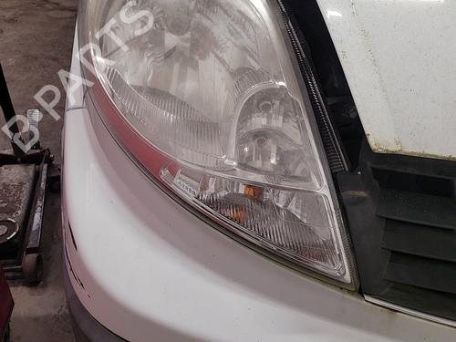 Used Right headlight RENAULT TRAFIC II Van (FL) 2.0 dCi 115 (FL01, FL0U) (114 hp) 22359959