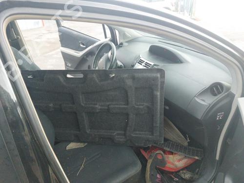 Left front window switch TOYOTA YARIS (_P9_) 1.4 D-4D (NLP90_, NLP90R) | BP19887042I27 