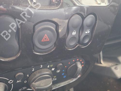 Used Warning switch DACIA DUSTER (HS_) 1.5 dCi (HSMC) (107 hp) 19879183