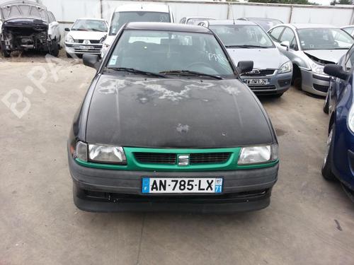 Left front indicator SEAT IBIZA II (6K1) 1.4 i | BP21974442C32