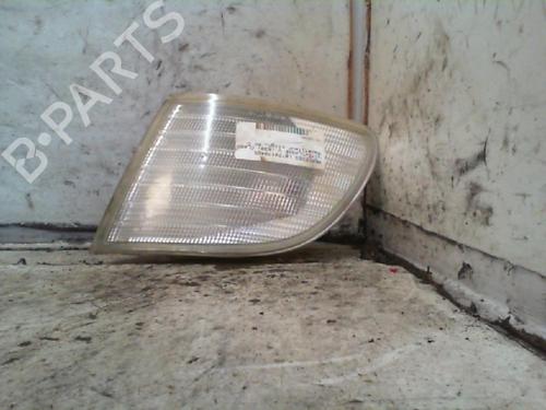 Used Left front indicator MERCEDES-BENZ VITO Bus (W638) 113 2.0 (638.114, 638.194) (129 hp) 19896405
