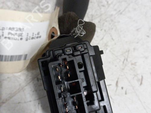 Used Steering column stalk CITROËN BERLINGO / BERLINGO FIRST MPV (MF_, GJK_, GFK_) [1996-2025]  19880356