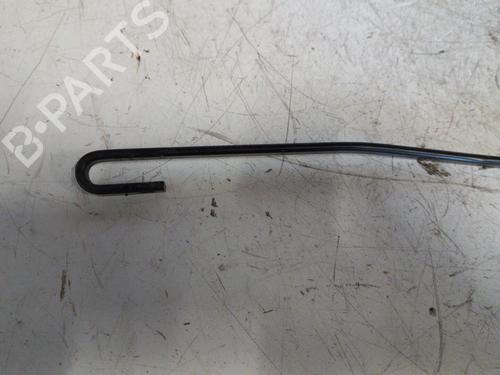 Used Front windshield wiper arm FORD KA (RU8) 1.2 (69 hp) 19881816
