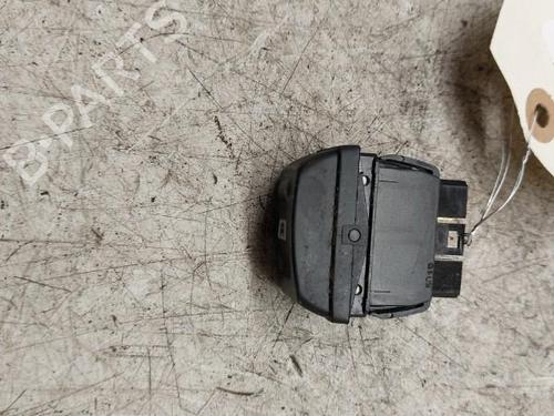 Used Left front window switch CITROËN XSARA PICASSO (N68) 1.6 HDi (109 hp) 19881291