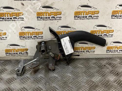 Used Hand brake Hand brake KIA CEE'D (JD) 1.6 CRDi 136 (136 hp) 21977911 21977911