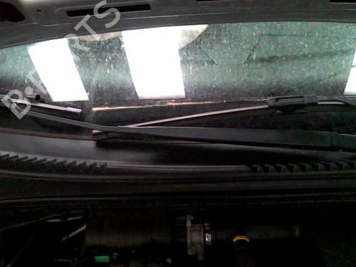 Used Front windshield wiper arm CITROËN C3 II (SC_) 1.4 (73 hp) 19898171