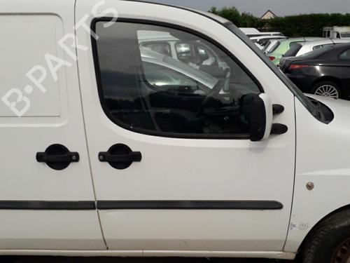 Used Right front door FIAT DOBLO Box Body/MPV (223_) 1.9 JTD (223ZXE1A) (100 hp) 19888817
