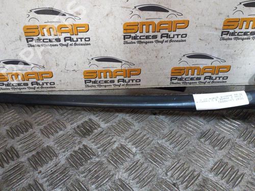 Used Front windshield wiper arm SEAT LEON (1P1) 2.0 Cupra R (265 hp) 19898320