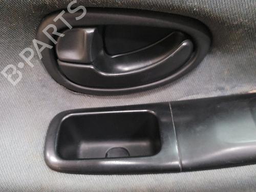 Used Front left interior door handle PEUGEOT 406 (8B) 1.8 16V (110 hp) 22235549