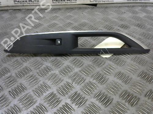 Used Right front window switch PEUGEOT 3008 II SUV (MC_, MR_, MJ_, M4_) 2.0 BlueHDi 150 (MJAHXH, MJAHXV, MJAHXG, MJAHSH, MJAHRH,... (150 hp) 21979637