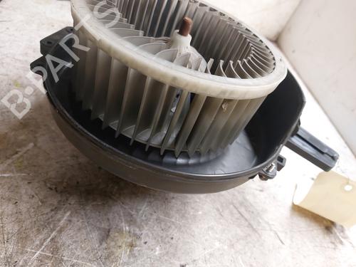 Heater blower motor SEAT IBIZA IV (6J5, 6P1) 1.6 TDI | BP21984296M62 