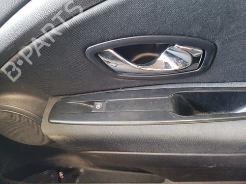 Used Right front window switch RENAULT MEGANE III Hatchback (BZ0/1_, B3_) 1.5 dCi (BZ09, BZ0D, BZ1W, BZ29, BZ14) (110 hp) 21994848