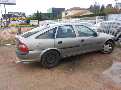 Right headlight OPEL VECTRA B Hatchback (J96) 1.6 i 16V (F68) | BP21975031C29 