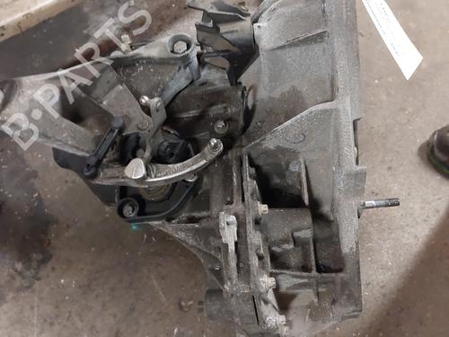 Gearbox RENAULT TWINGO III (BCM_, BCA_) 1.0 SCe 70 (BCMB) | BP23775315M3 