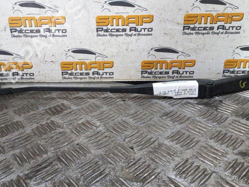 Used Front windshield wiper arm FORD FOCUS II Convertible 2.0 TDCi (136 hp) 19880785