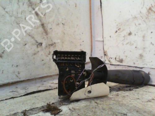 Used Headlight switch RENAULT CLIO II (BB_, CB_) 1.2 (BB0A, BB0F, BB10, BB1K, BB28, BB2D, BB2H, CB0A,... (58 hp) 21973974