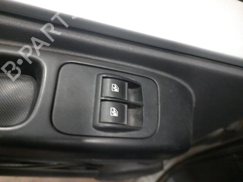 Used Left front window switch Left front window switch FIAT QUBO (225_) 1.3 D Multijet (225CXB1A, 225AXB1A, 225CXB11, 225AXB11,... (75 hp) 27377884 27377884