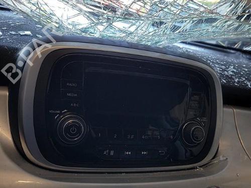 Used Radio FIAT 500X (334_) 1.6 (334AXE1A) (110 hp) 19901081