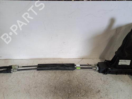 Used Gear lever DACIA SANDERO II 1.0 SCe 75 (B8JC, B8JD) (73 hp) 21982126