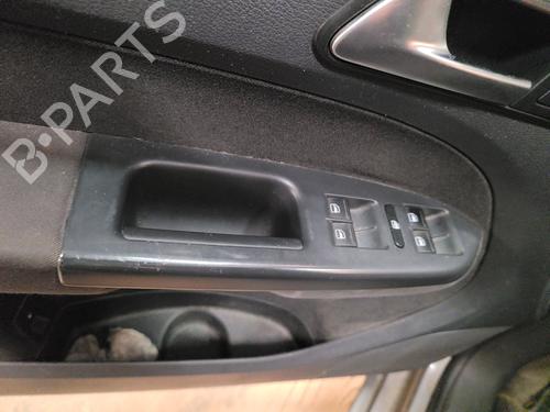 Used Left front window switch VW TOURAN (1T1, 1T2) 2.0 TDI 16V (140 hp) 22235449