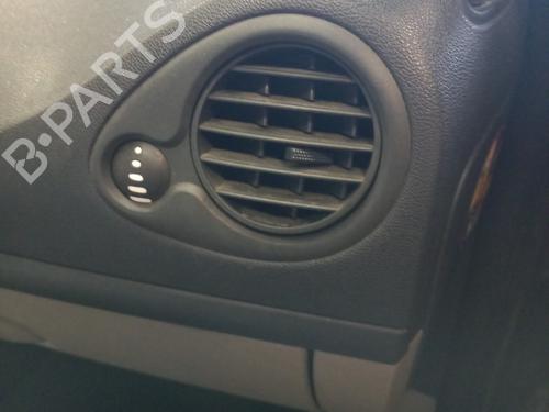 Used Air vent RENAULT CLIO III (BR0/1, CR0/1) 1.5 dCi (BR17, CR17) (86 hp) 26410074