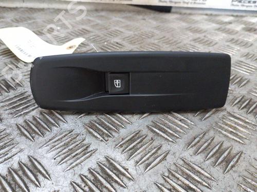 Used Right front window switch RENAULT MEGANE III Hatchback (BZ0/1_, B3_) 1.5 dCi (BZ09, BZ0D, BZ1W, BZ29, BZ14) (110 hp) 21979636