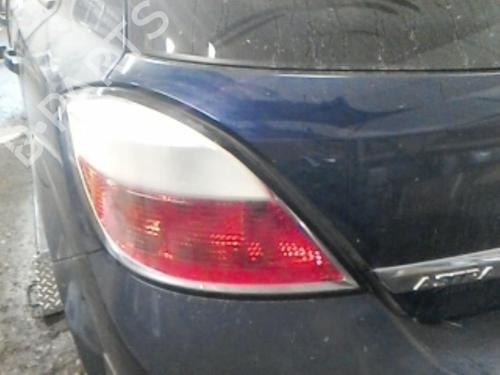 Used Left taillight OPEL ASTRA H (A04) [2004-2014]  19884935