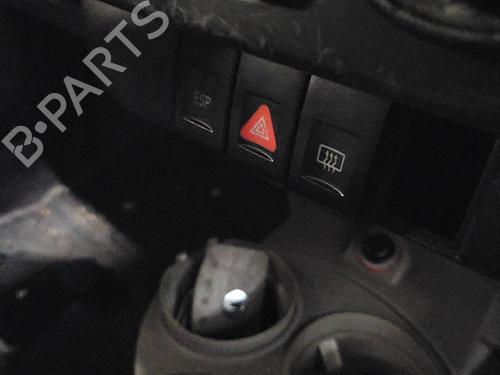 Pulsante luci di emergenza VW NEW BEETLE (9C1, 1C1) 1.9 TDI (101 hp) 21998162
